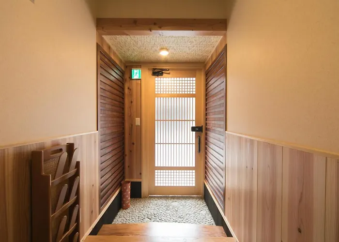 Nishodo Machiya Hikaru Oike